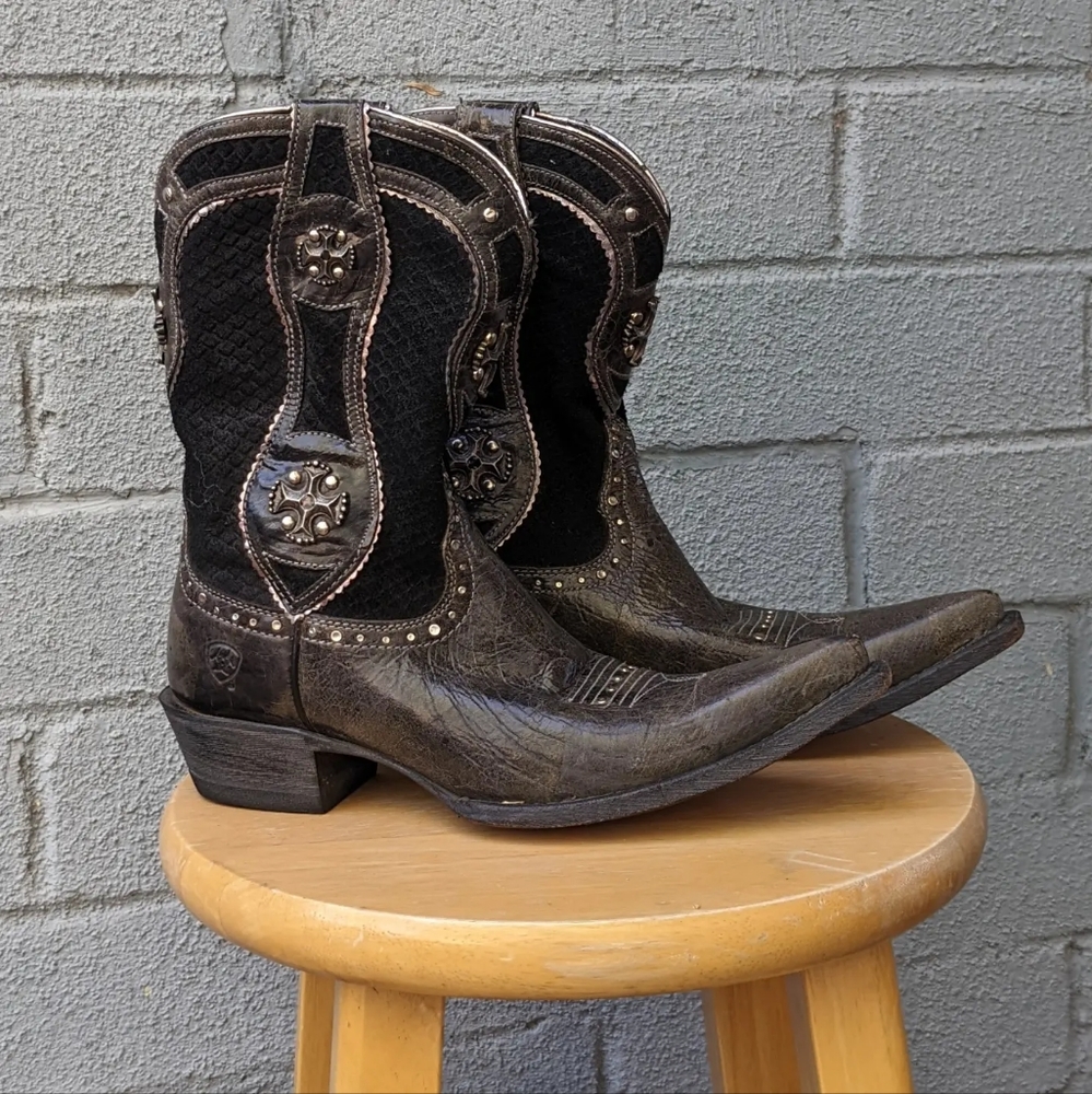 Ariat women's Desperado western boot 7.5B